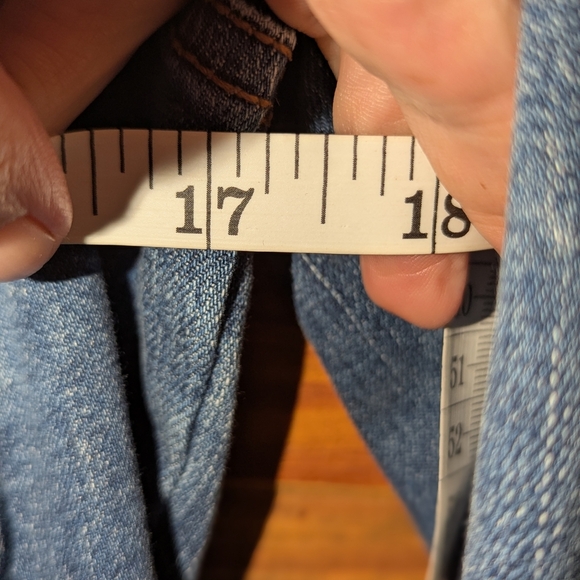 Rock & Republic Gray Denim Jacket for Effortless Style - Picture 12 of 12